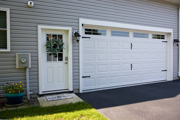 24/7 Emergency Garage Door Panel Replacement experts in Valley County County, NE